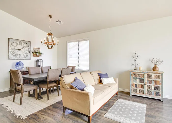 Stunning Home: Near Catalina State Park Ferienhaus