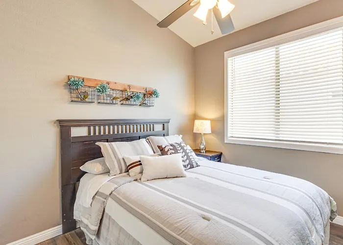Stunning Home: Near Catalina State Park